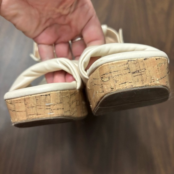 Journees collection platform ankle strap cream sandal 7 - Picture 8 of 11